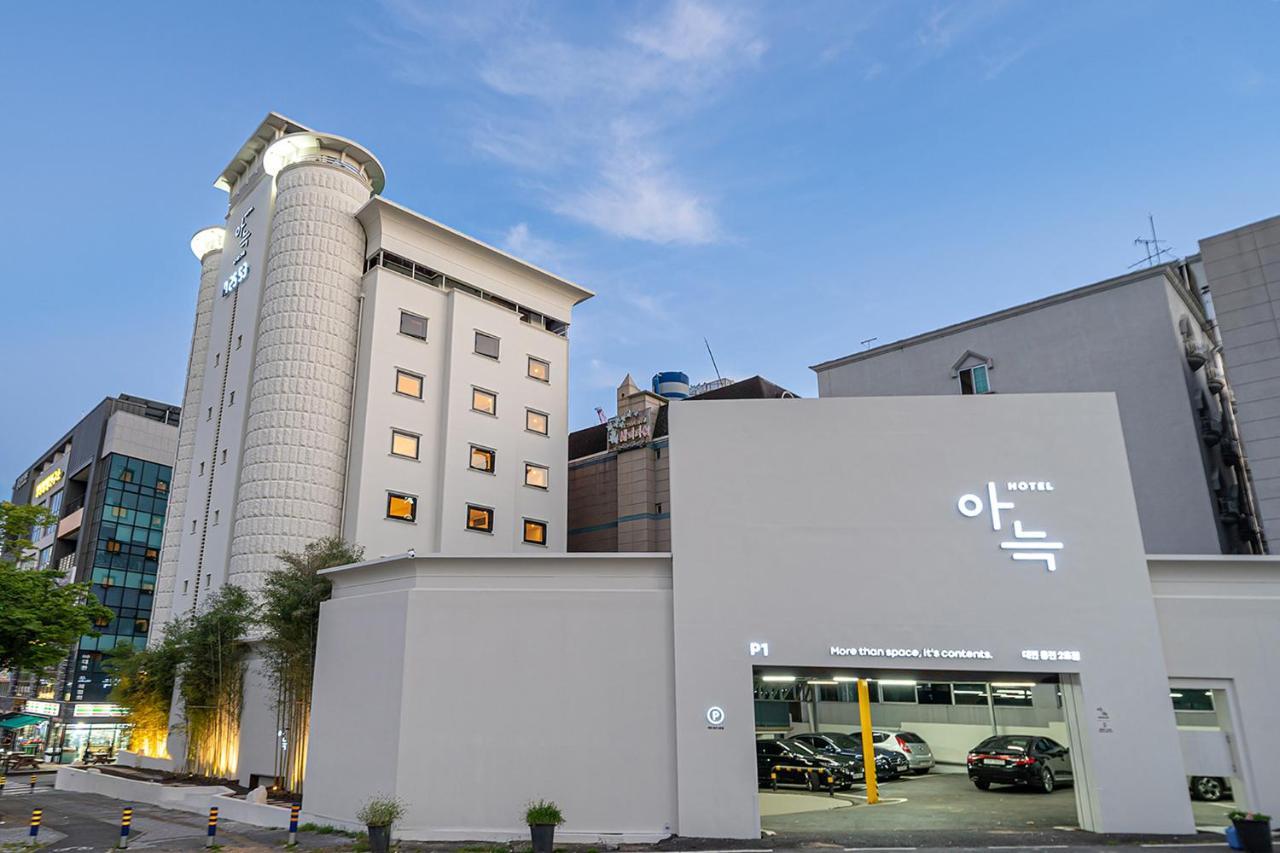 Aank Hotel Daejeon Yongjeon 2Nd ภายนอก รูปภาพ