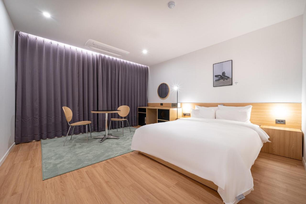Aank Hotel Daejeon Yongjeon 2Nd ภายนอก รูปภาพ